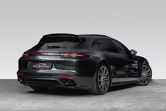 Porsche Panamera 2 of 5