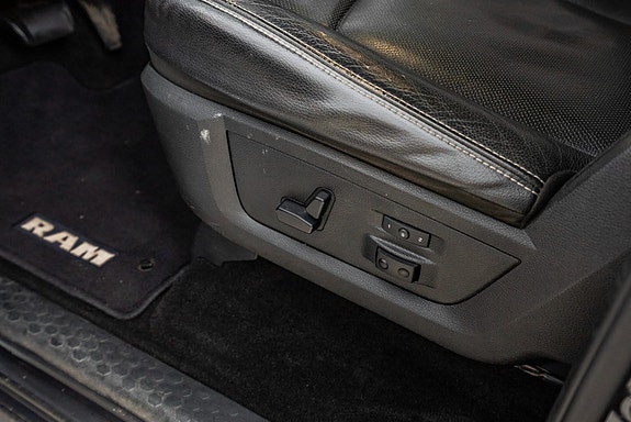 Dodge RAM 12 of 24