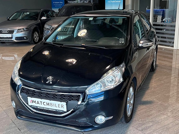 Peugeot 208 3 of 5