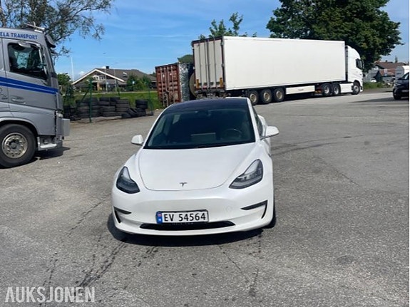 Tesla Model 3 2 of 30