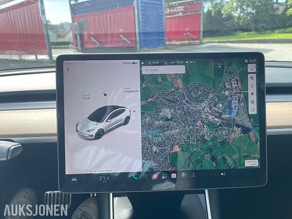 Tesla Model 3 13 of 30