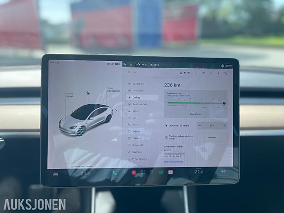 Tesla Model 3 20 of 30