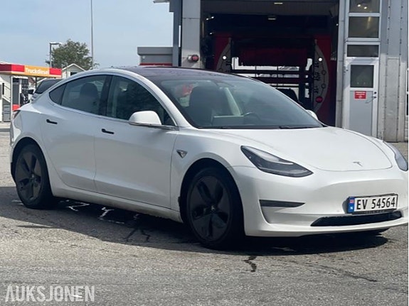 Tesla Model 3 3 of 30