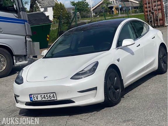 Tesla Model 3 5 of 30