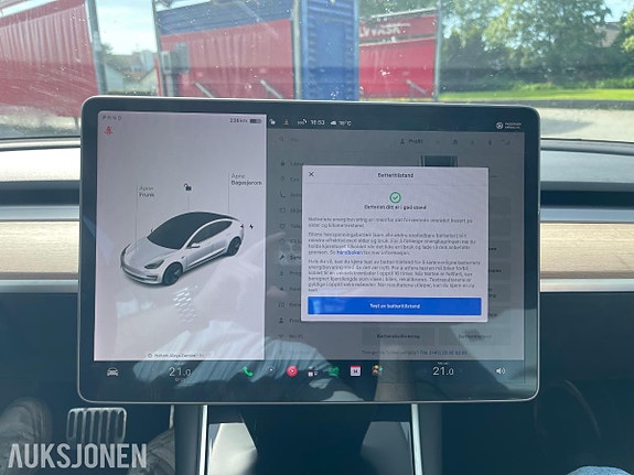 Tesla Model 3 18 of 30