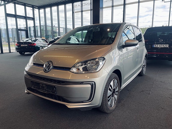 Volkswagen UP! 3 of 5