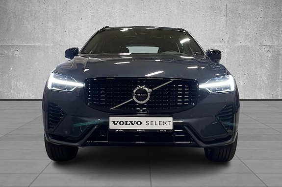 Volvo XC60 3 of 5
