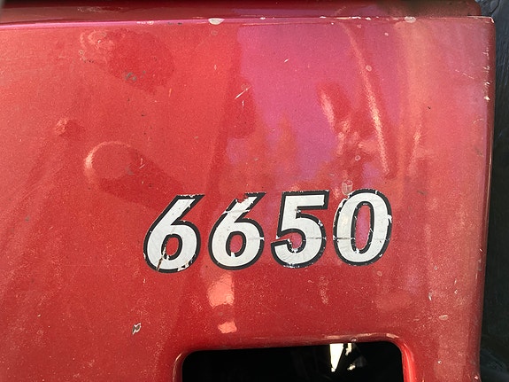 Valtra 6650 Twin Track 14 of 16