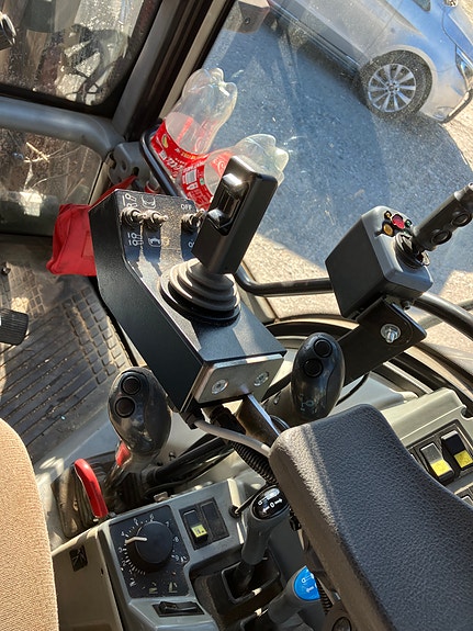 Valtra 6650 Twin Track 12 of 16