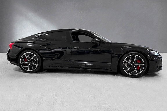 Audi e-tron GT RS 5 of 5