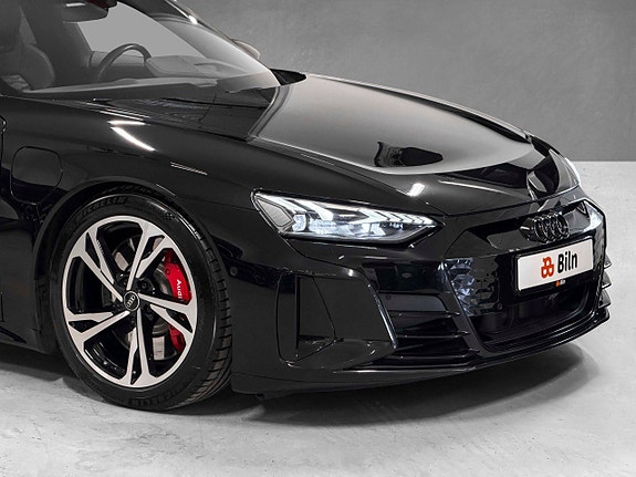 Audi e-tron GT RS 2 of 5