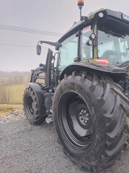 Valtra G135 versu 4 of 5