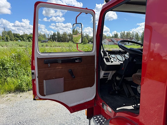 Volvo F614 15 of 30