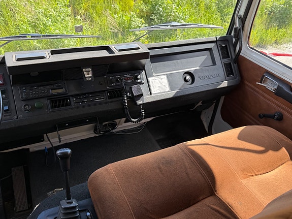 Volvo F614 25 of 30