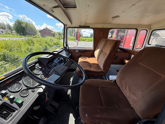 Volvo F614 17 of 30