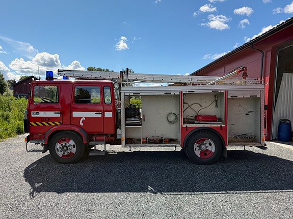 Volvo F614 14 of 30