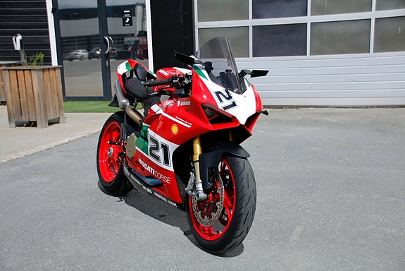 Ducati Panigale V2 Bayliss Edition 3 of 5