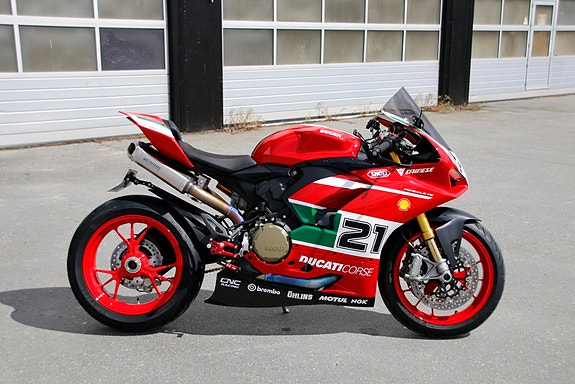 Ducati Panigale V2 Bayliss Edition 4 of 5