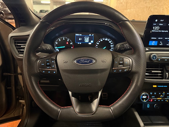 Ford Focus 16 of 30
