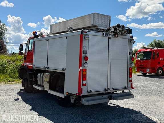 Mercedes-Benz Unimog U400/308 7 of 30