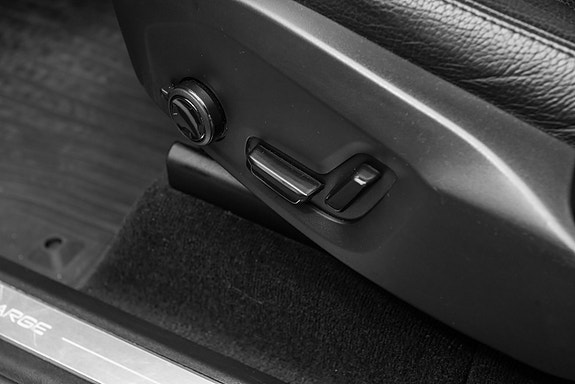 Volvo XC90 24 of 26
