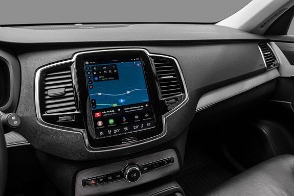 Volvo XC90 13 of 26