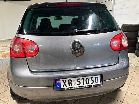 Volkswagen Golf 4 of 5
