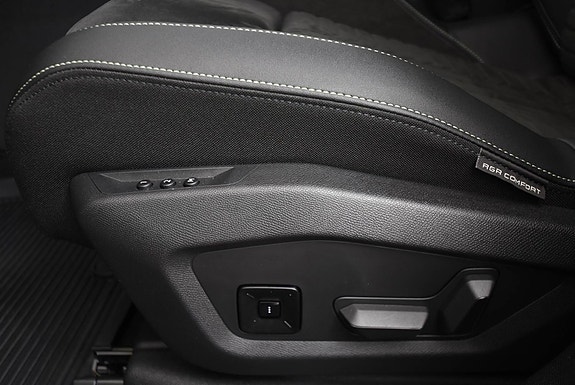 Peugeot e-3008 15 of 27