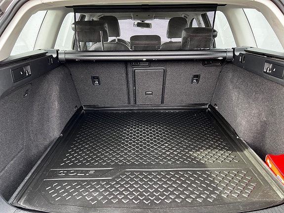 Volkswagen Golf Alltrack 21 of 23