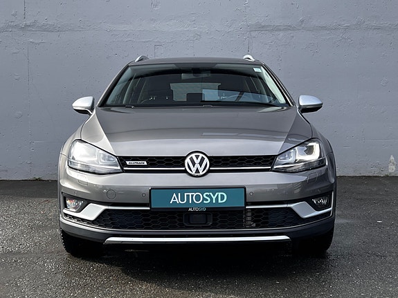 Volkswagen Golf Alltrack 11 of 23