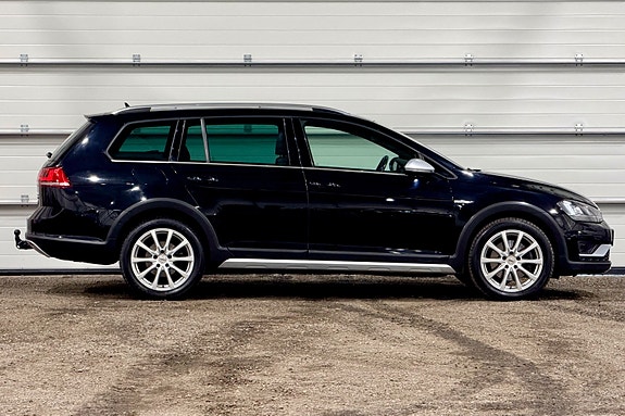 Volkswagen Golf Alltrack 4 of 29