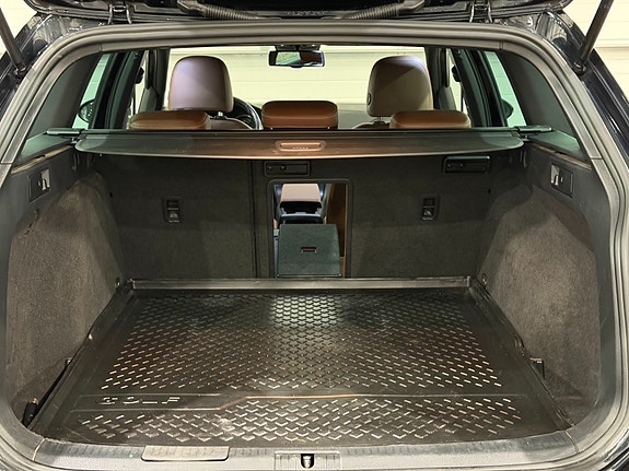 Volkswagen Golf Alltrack 14 of 29