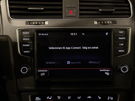 Volkswagen Golf Alltrack 26 of 29