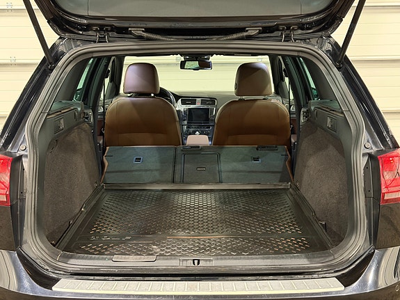 Volkswagen Golf Alltrack 15 of 29