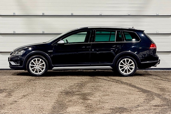 Volkswagen Golf Alltrack 7 of 29