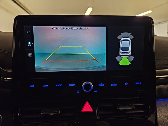 Hyundai IONIQ 11 of 19