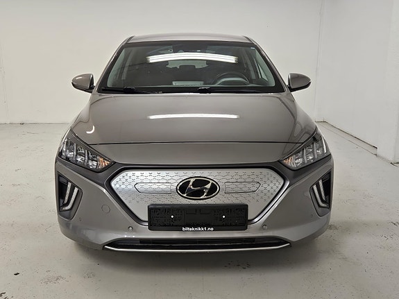 Hyundai IONIQ 2 of 19
