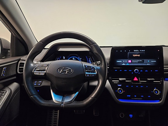 Hyundai IONIQ 10 of 19