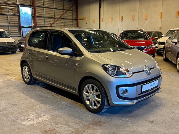 Volkswagen UP! 4 of 5