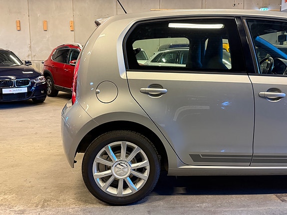 Volkswagen UP! 6 of 28