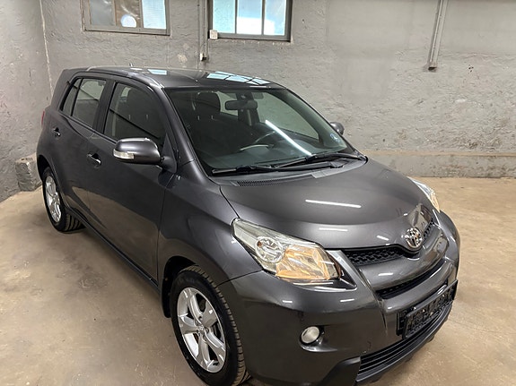 Toyota Urban Cruiser 17 of 30