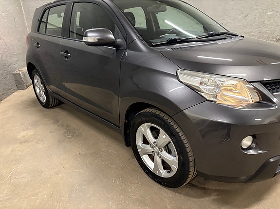Toyota Urban Cruiser 21 of 30