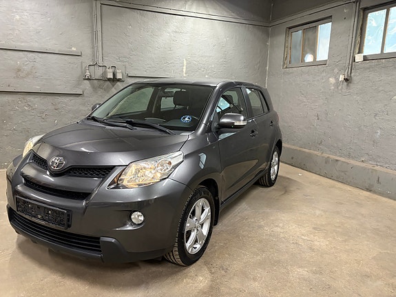 Toyota Urban Cruiser 5 of 30