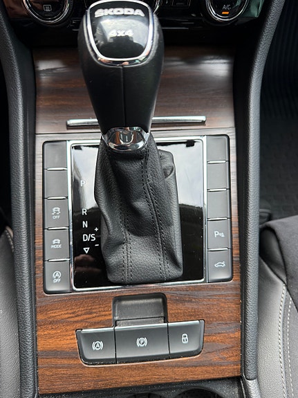 Skoda Superb Scout 15 of 24