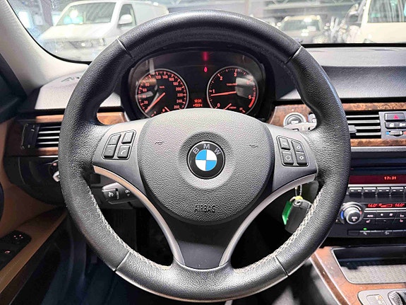 BMW 320d 15 of 30
