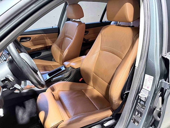 BMW 320d 12 of 30