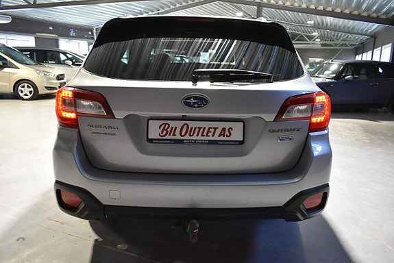 Subaru Outback 4 of 5
