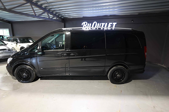 Mercedes-Benz Viano 3 of 5