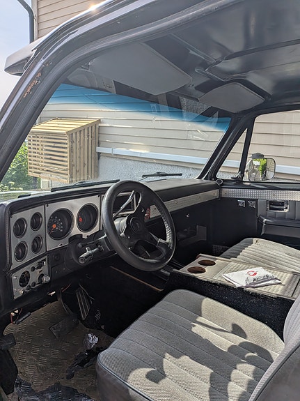 Chevrolet K10 1982 photo 3