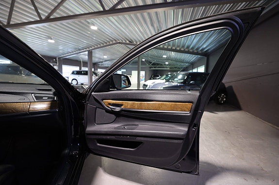 BMW 730d 17 of 26